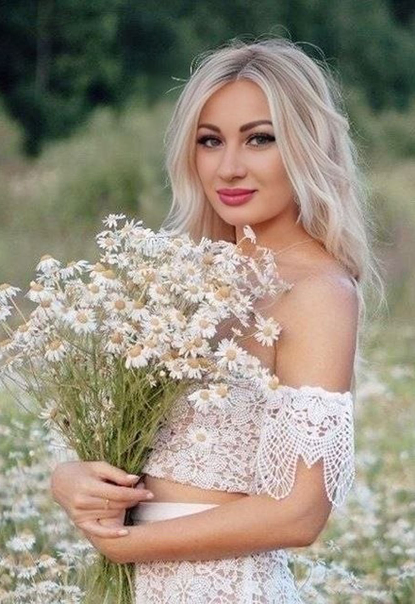 Yulia , Ukraine